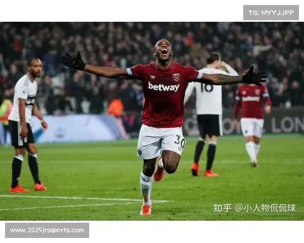 伦敦奥林匹克体育场承办西汉姆联比赛，草皮质量受好评